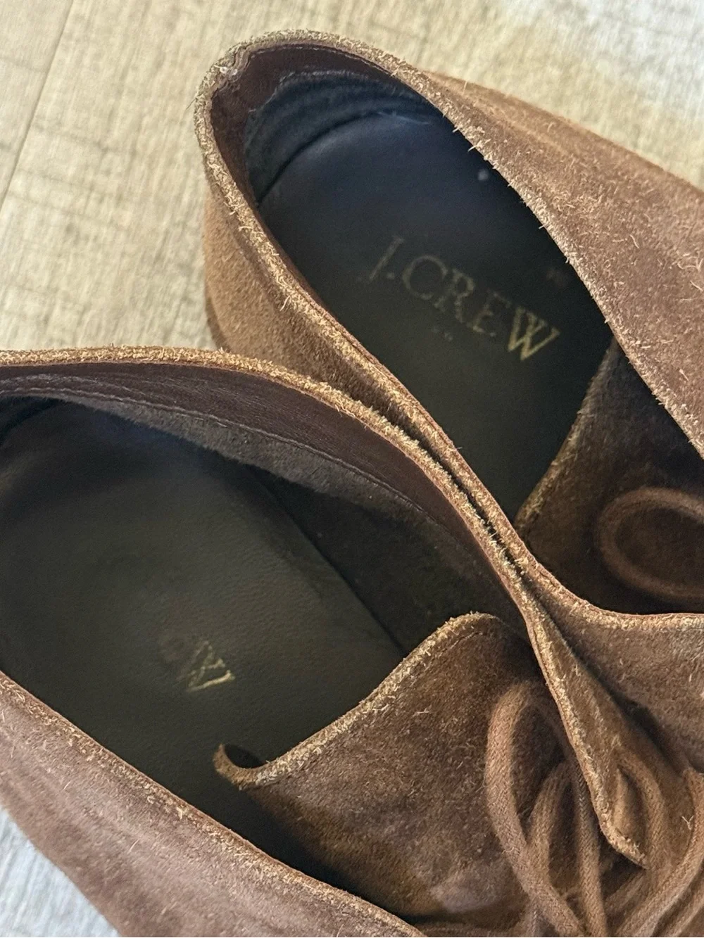 Men's Brown Suede Chukka Boots - Classic Lace-Up
